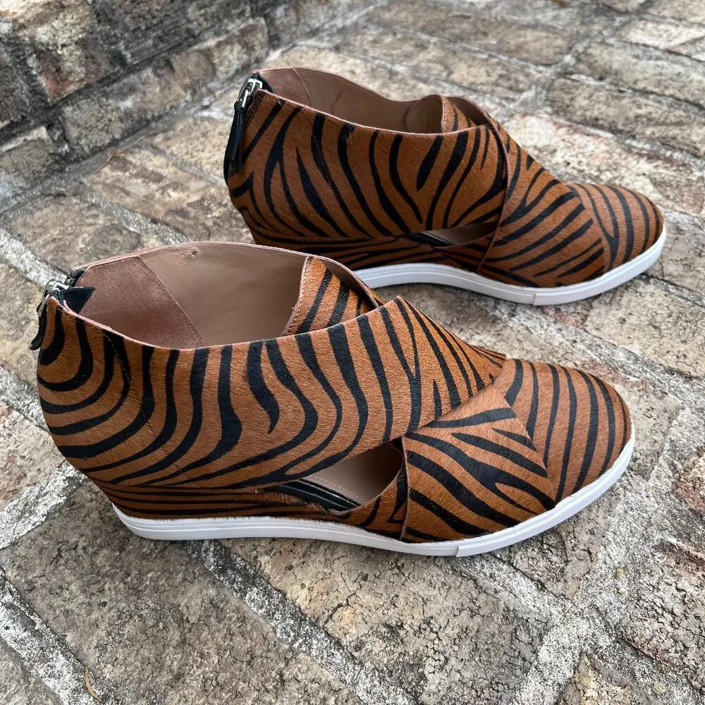 Linea Paolo Faith Wedge Sneaker Women 12M Tiger Stripe Calf Hair Statement Shoes